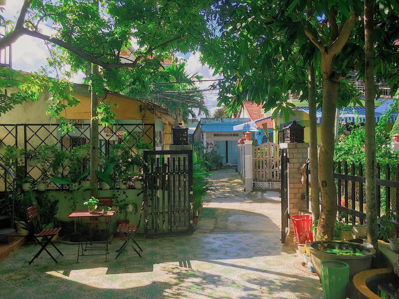 Xanh La Homestay Hoi An Exterior photo